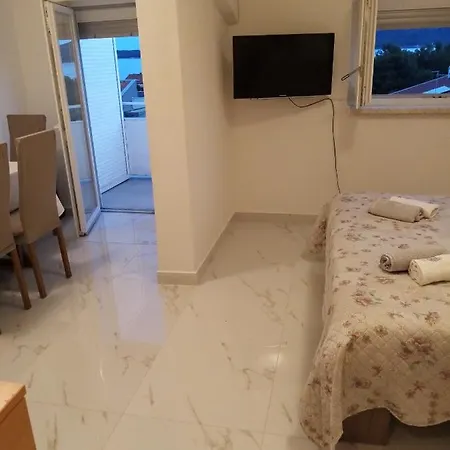 Lejlighed Nikola Biograd Na Moru