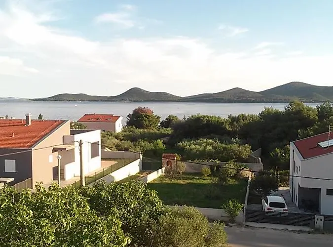 Nikola * Biograd Na Moru