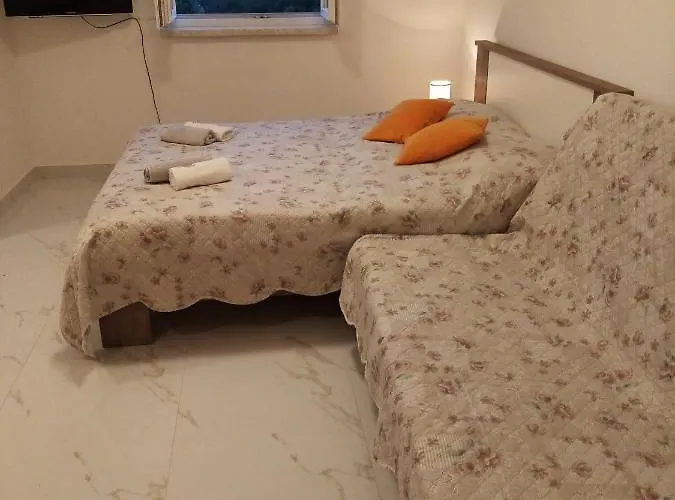 Nikola Apartament *