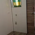 Nikola *