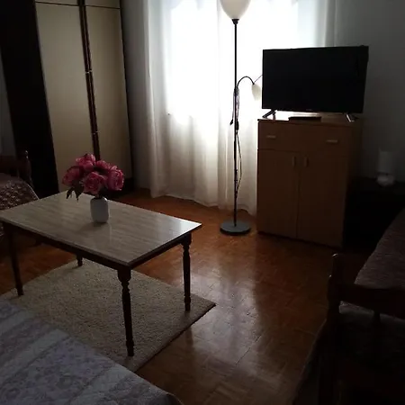 Nikola Biograd Na Moru