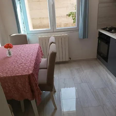 Apartment Nikola *