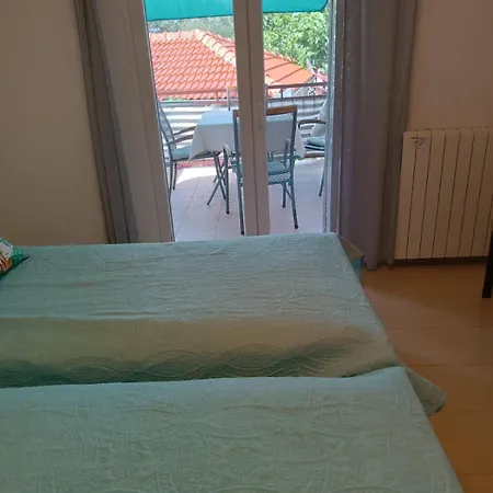 Nikola Biograd Na Moru