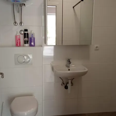 Nikola * Biograd Na Moru