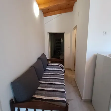 Apartment Nikola *