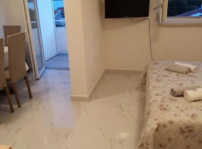 Appartamento Nikola Biograd Na Moru